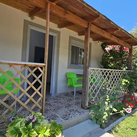 Apartment Shtepia Aral